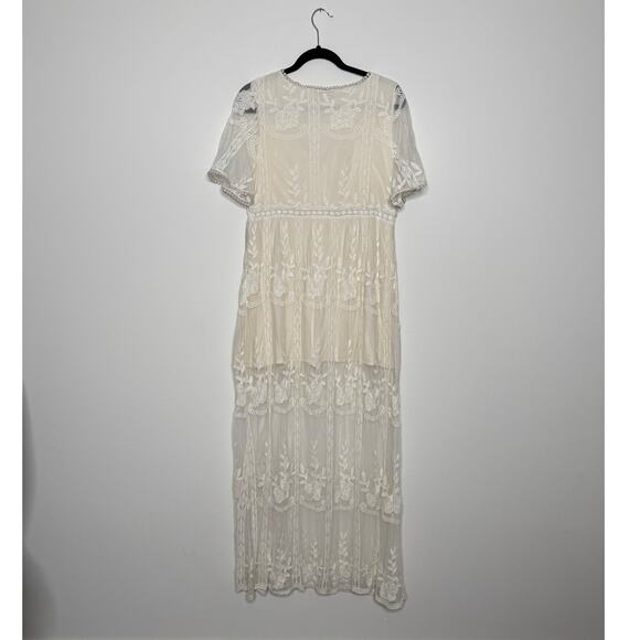 Shyanne Ivory Floral Lace Maxi Dress –  Boho Western Bridal - Picture 3 of 6